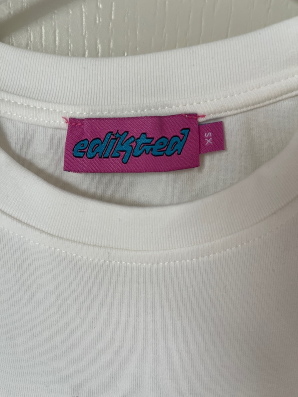NWOT Never Worn Edikted So Sweet Baby T-Shirt - Picture 2 of 7